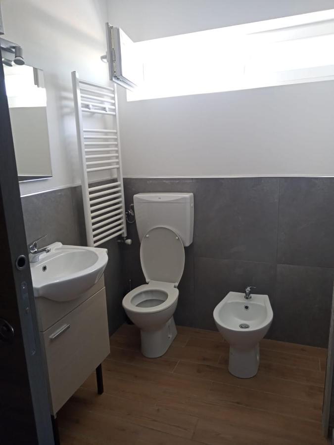 بارما Albergo Elena 3 Via Emilia Ovest 347 المظهر الخارجي الصورة